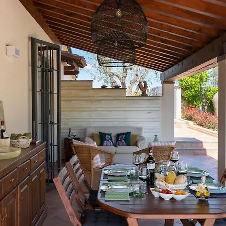 ヴィラ Di Pillo *